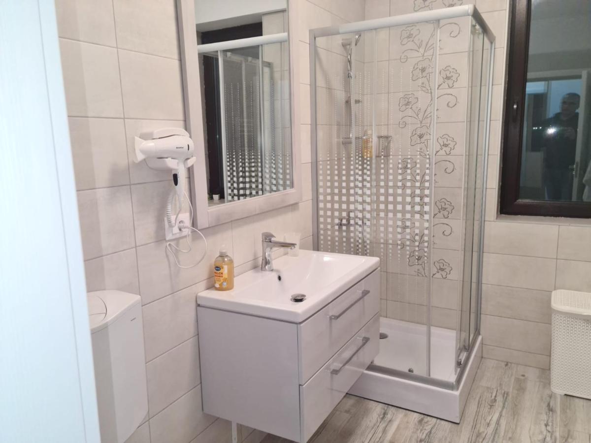 Apartament David Râmnicu Vâlcea Exterior foto